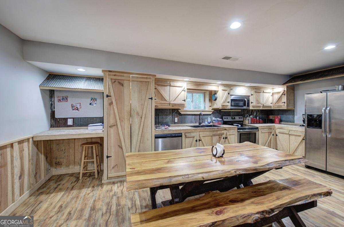 3100 Dallas Acworth Highway Dallas - 26