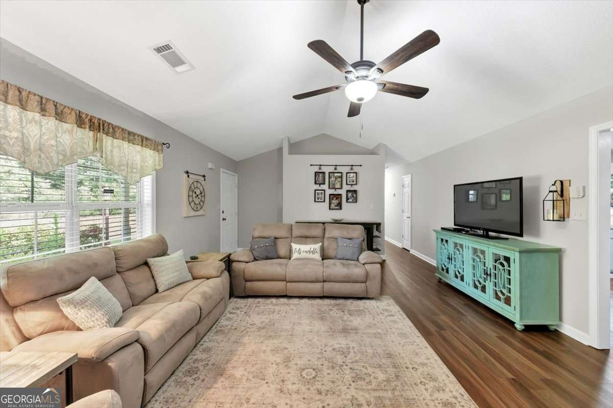 1050 Birdseye View Locust Grove - 12