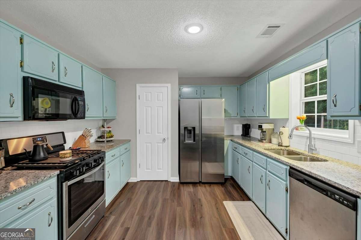 1050 Birdseye View Locust Grove - 19