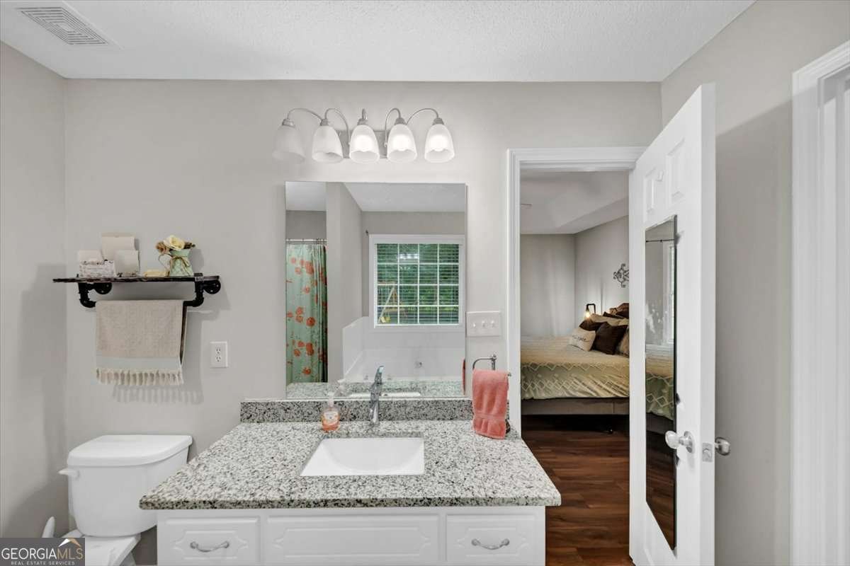 1050 Birdseye View Locust Grove - 35