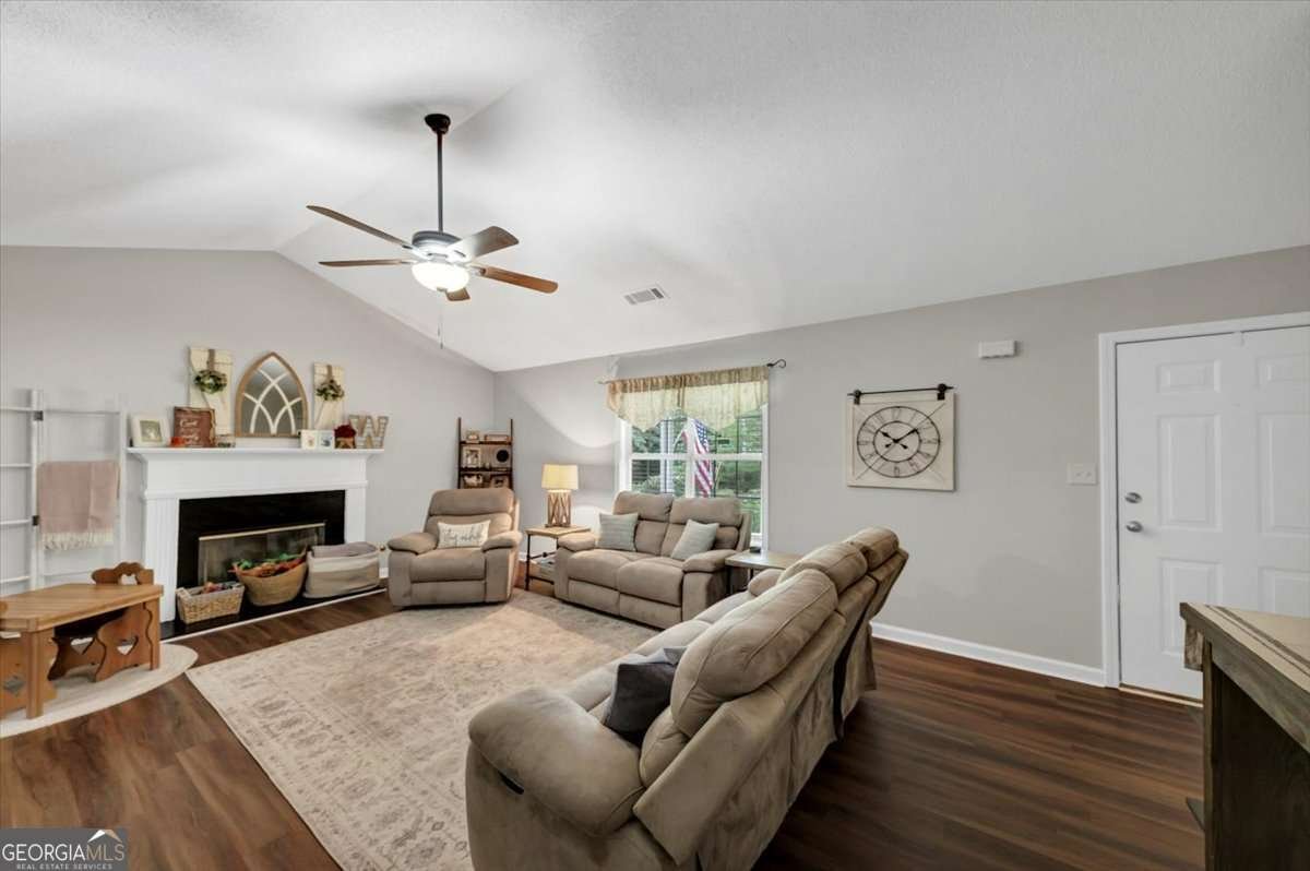 1050 Birdseye View Locust Grove - 9