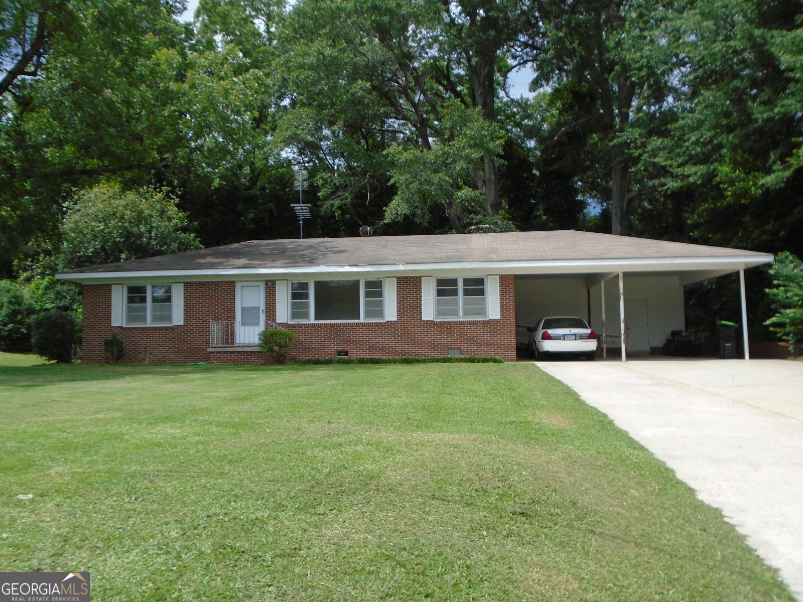 122 Houston Street Barnesville - 1