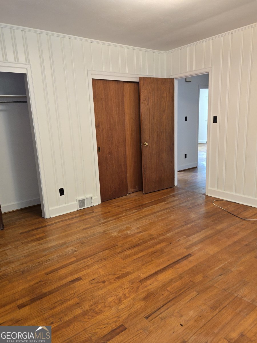 122 Houston Street Barnesville - 27