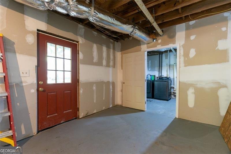 572 Clayroot Road Dallas - 23