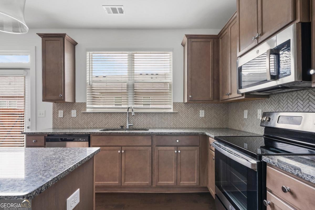 5316 Radford Loop Fairburn - 10