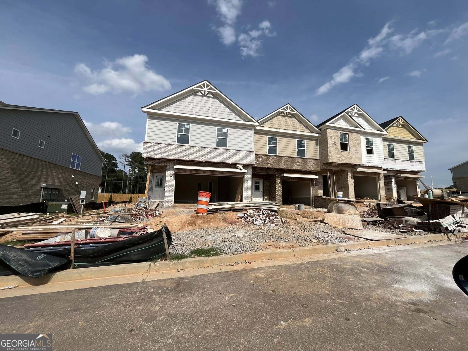 37 Creekside Commons Drive Hoschton - 2