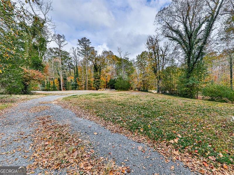 2760 HEMBREE Road Marietta - 64
