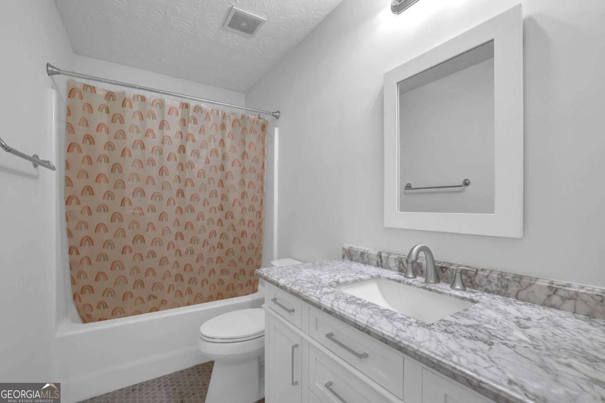 5565 Ashmoore Court Flowery Branch - 3