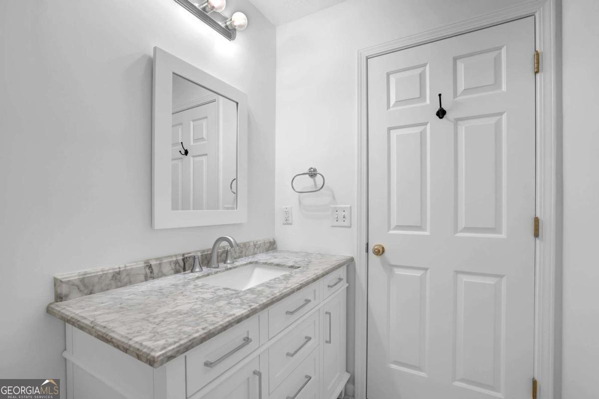 5565 Ashmoore Court Flowery Branch - 4