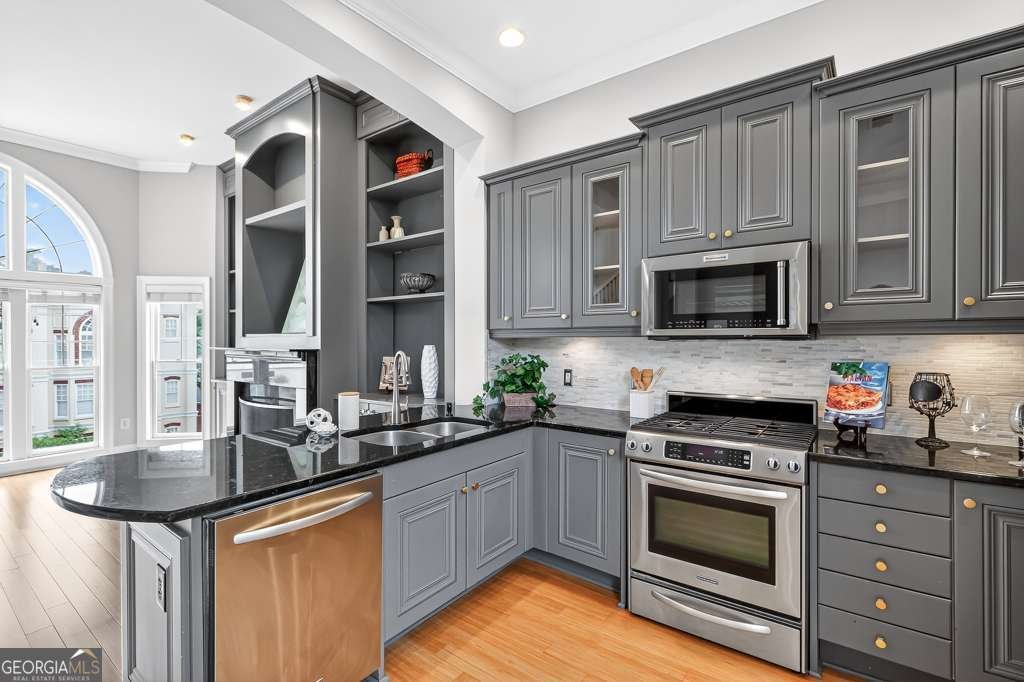 3541 Roswell Road Atlanta - 24