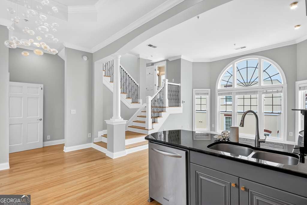 3541 Roswell Road Atlanta - 27