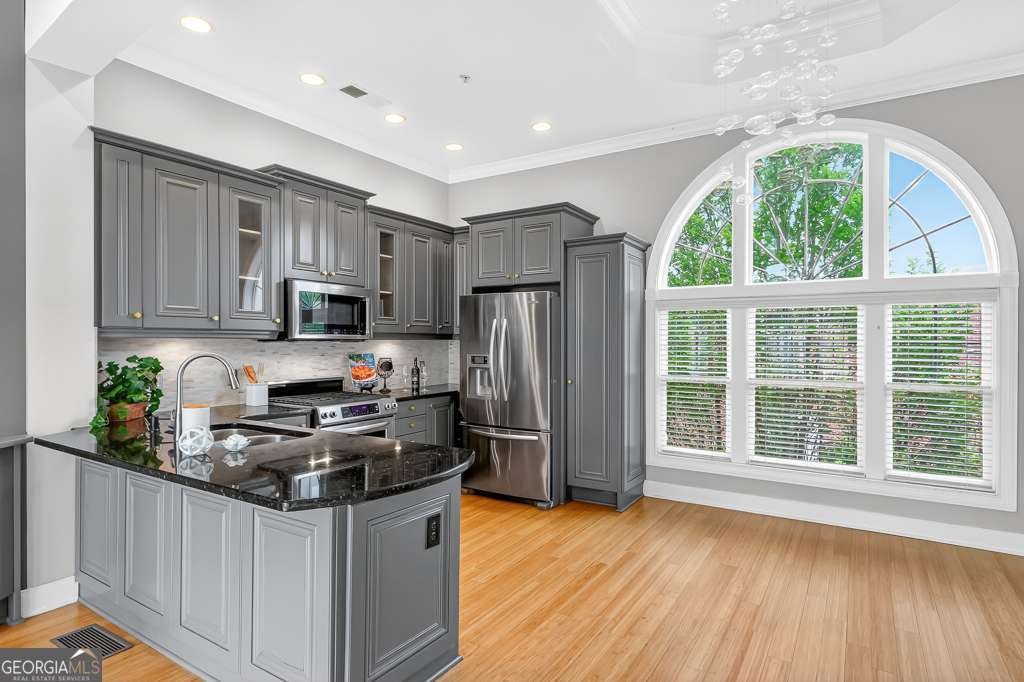 3541 Roswell Road Atlanta - 28