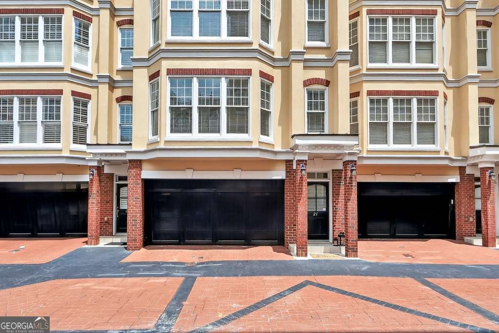 3541 Roswell Road Atlanta - 38