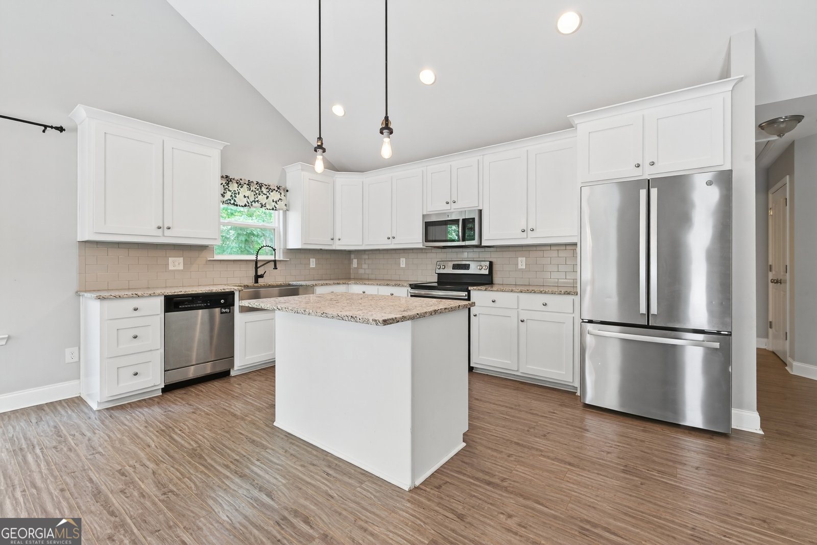 2565 Aaron Court Loganville - 3