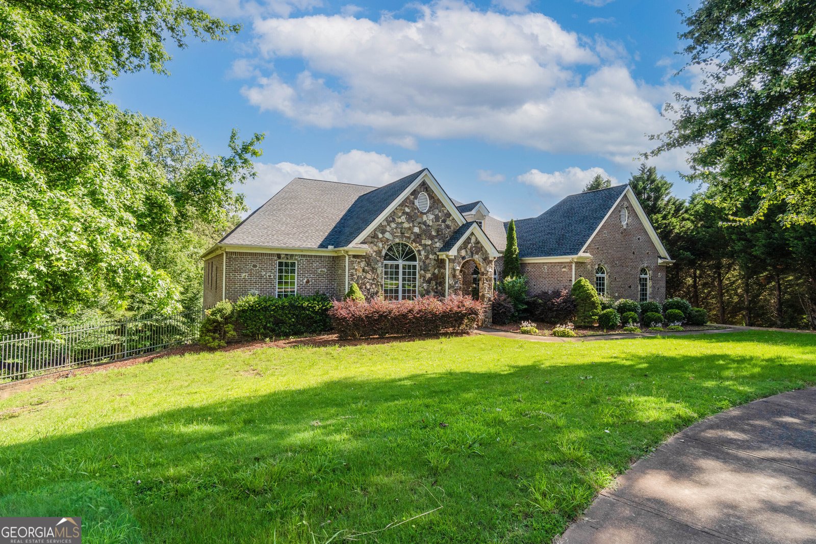 4525 Legacy Court Hoschton - 2