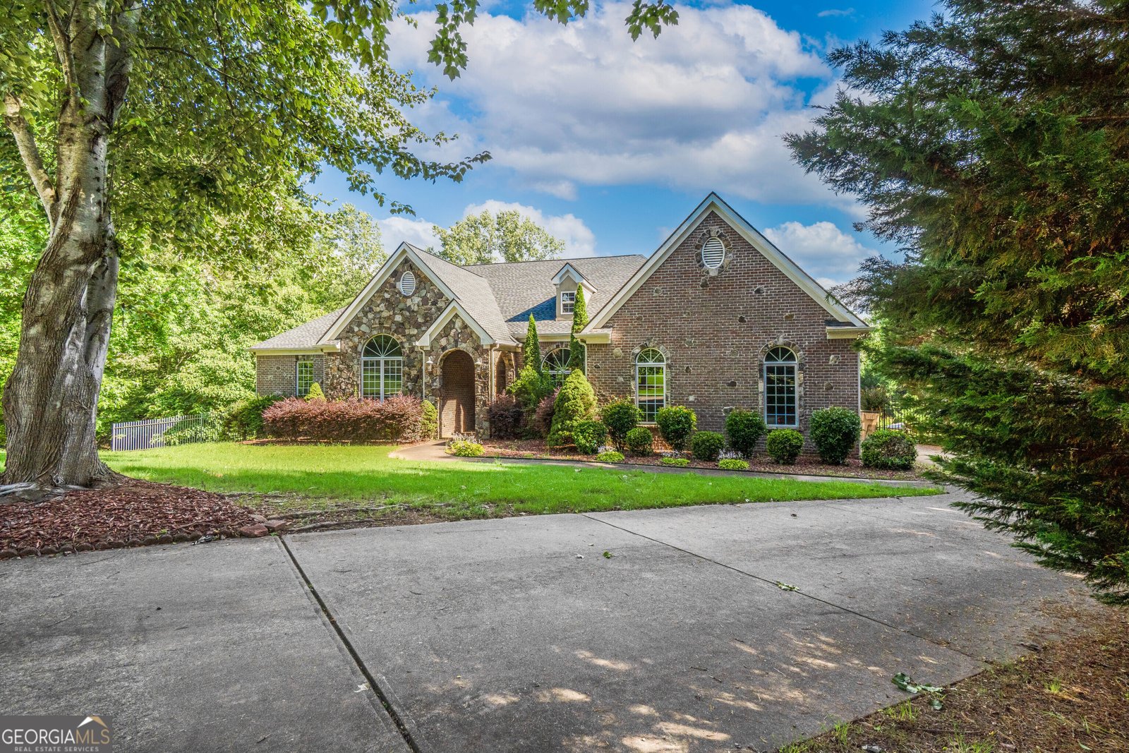 4525 Legacy Court Hoschton - 3