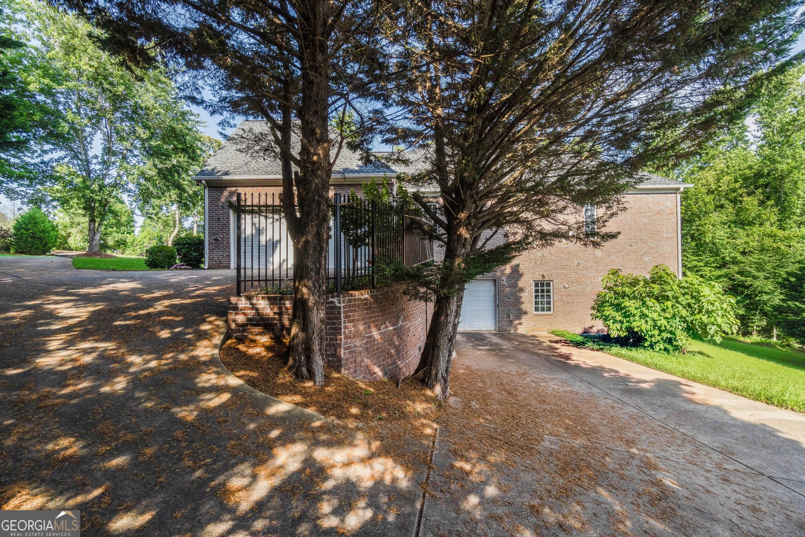 4525 Legacy Court Hoschton - 4