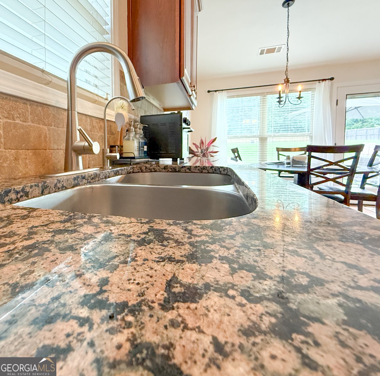 608 Henning Drive Winder - 20