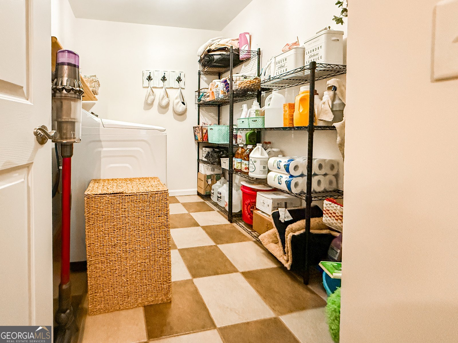 608 Henning Drive Winder - 22