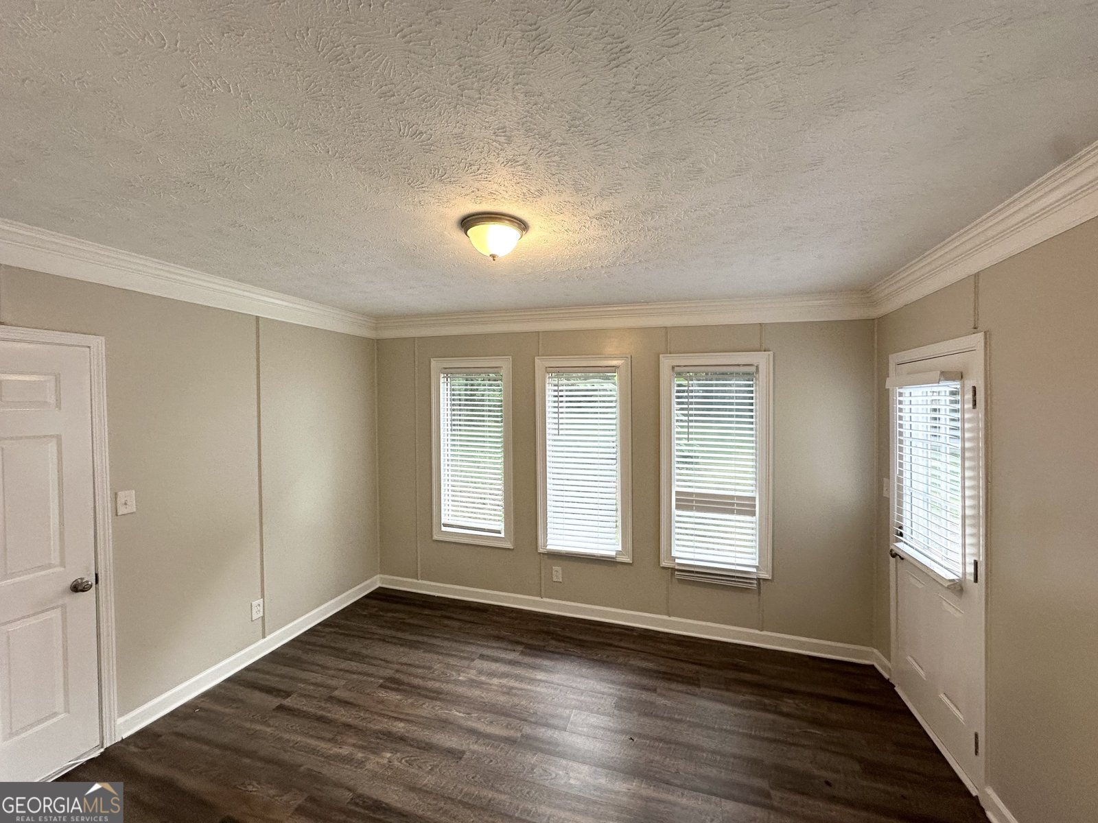 5670 Bob White Lane Douglasville - 5