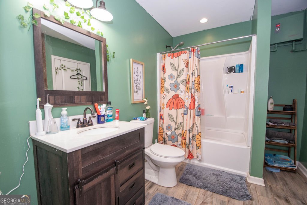 202 Oak Street Luthersville - 62