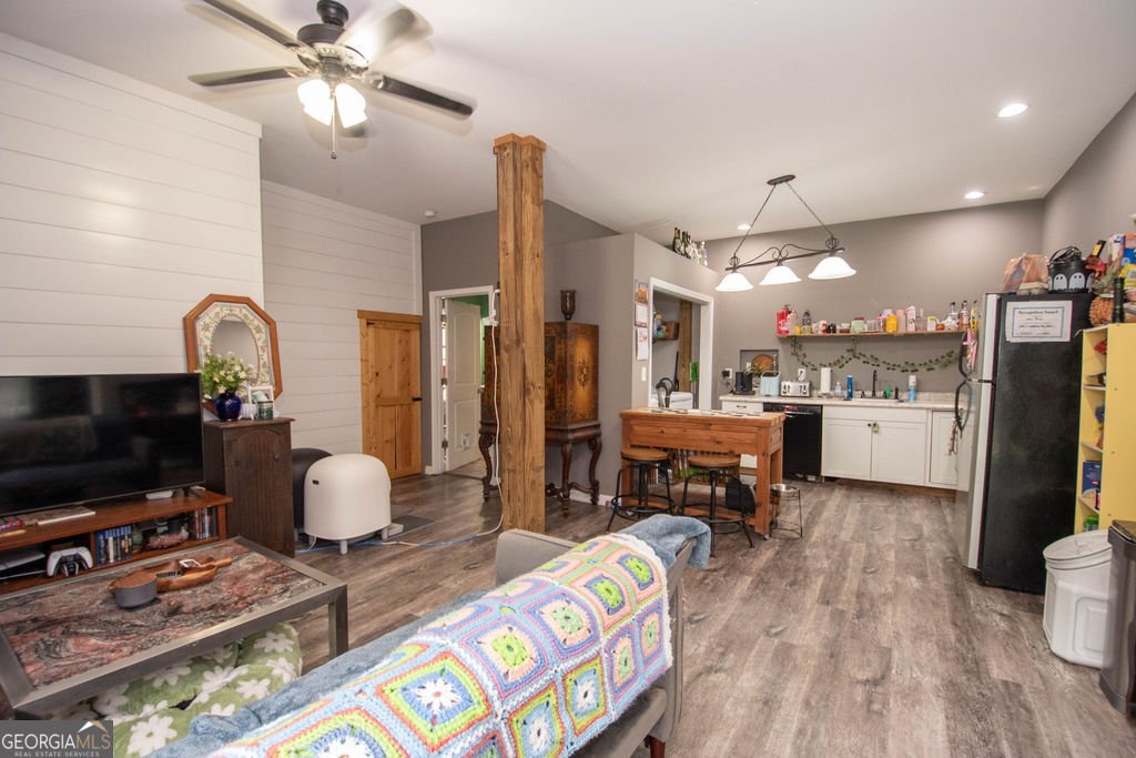 202 Oak Street Luthersville - 65