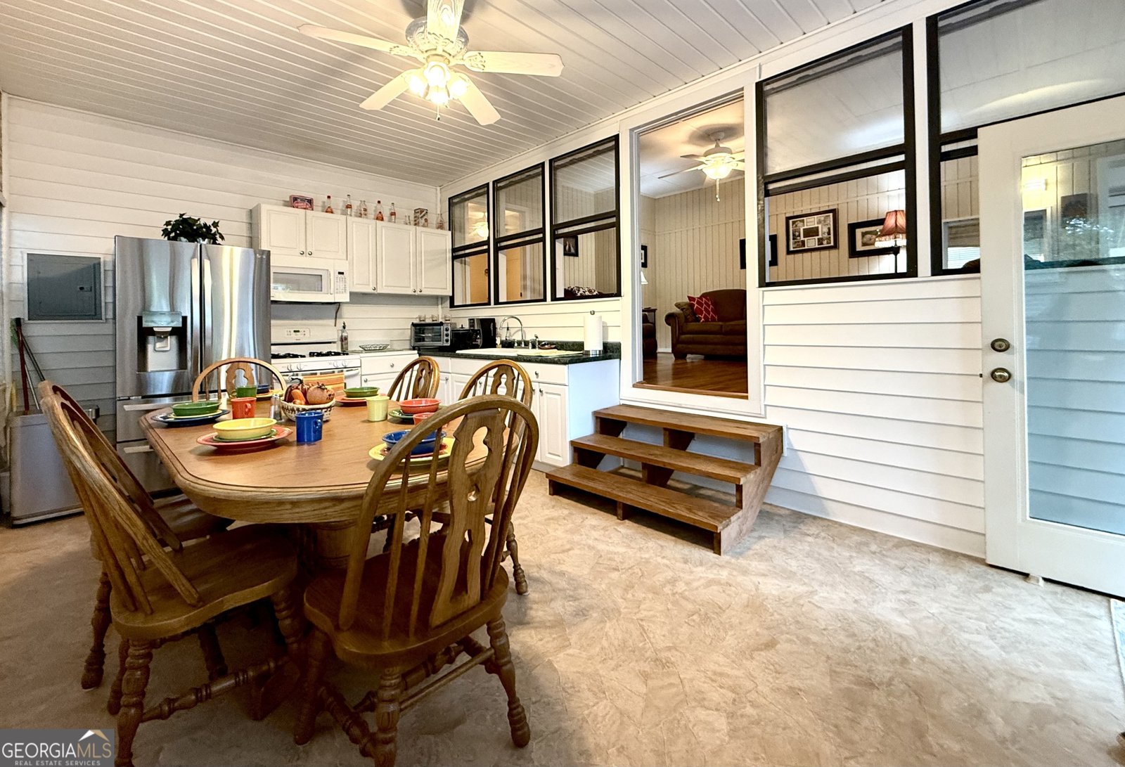 112 Cindy Parkway Cleveland - 4