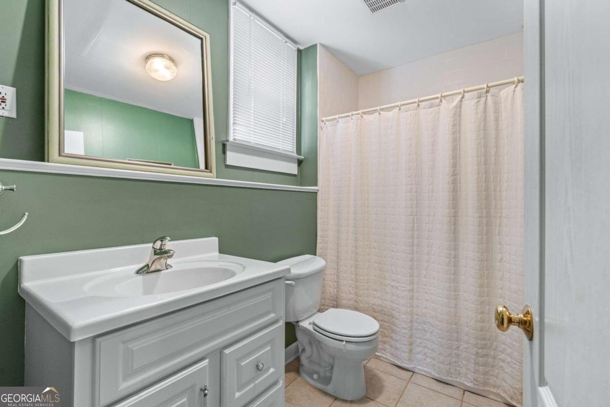 994 Fairview Club Circle Dacula - 16