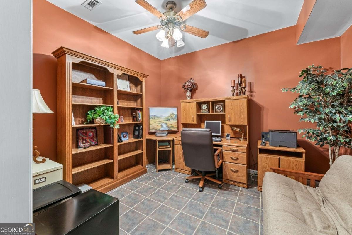 994 Fairview Club Circle Dacula - 17