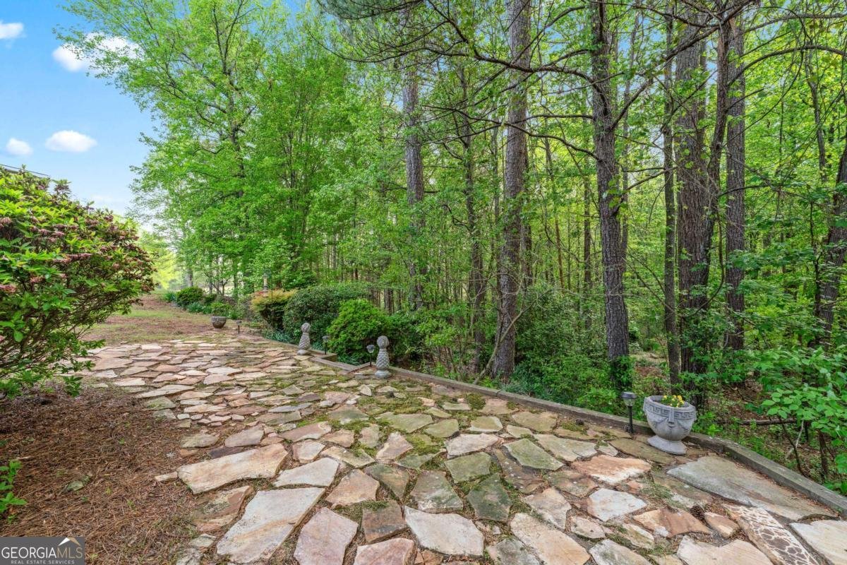 994 Fairview Club Circle Dacula - 20