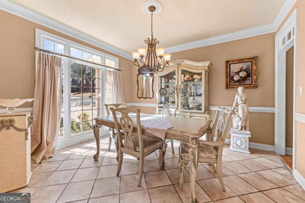 994 Fairview Club Circle Dacula - 8