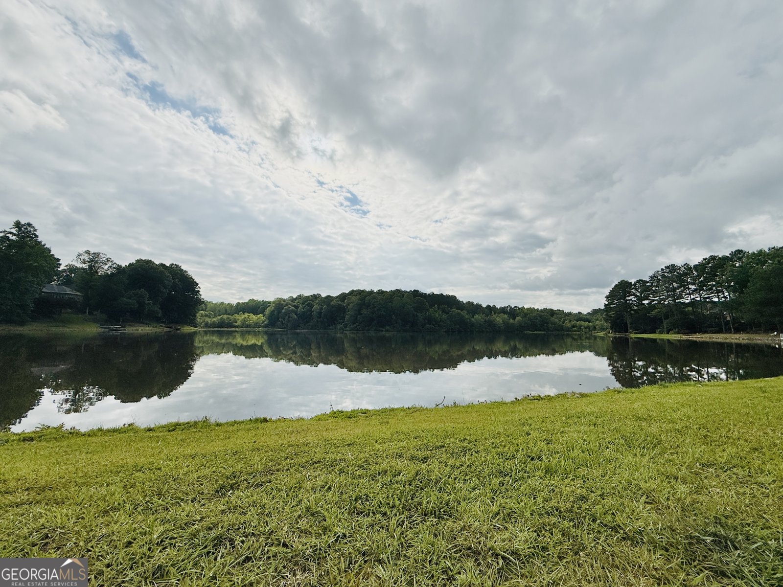 280 Emerald Lake Drive Fayetteville - 54