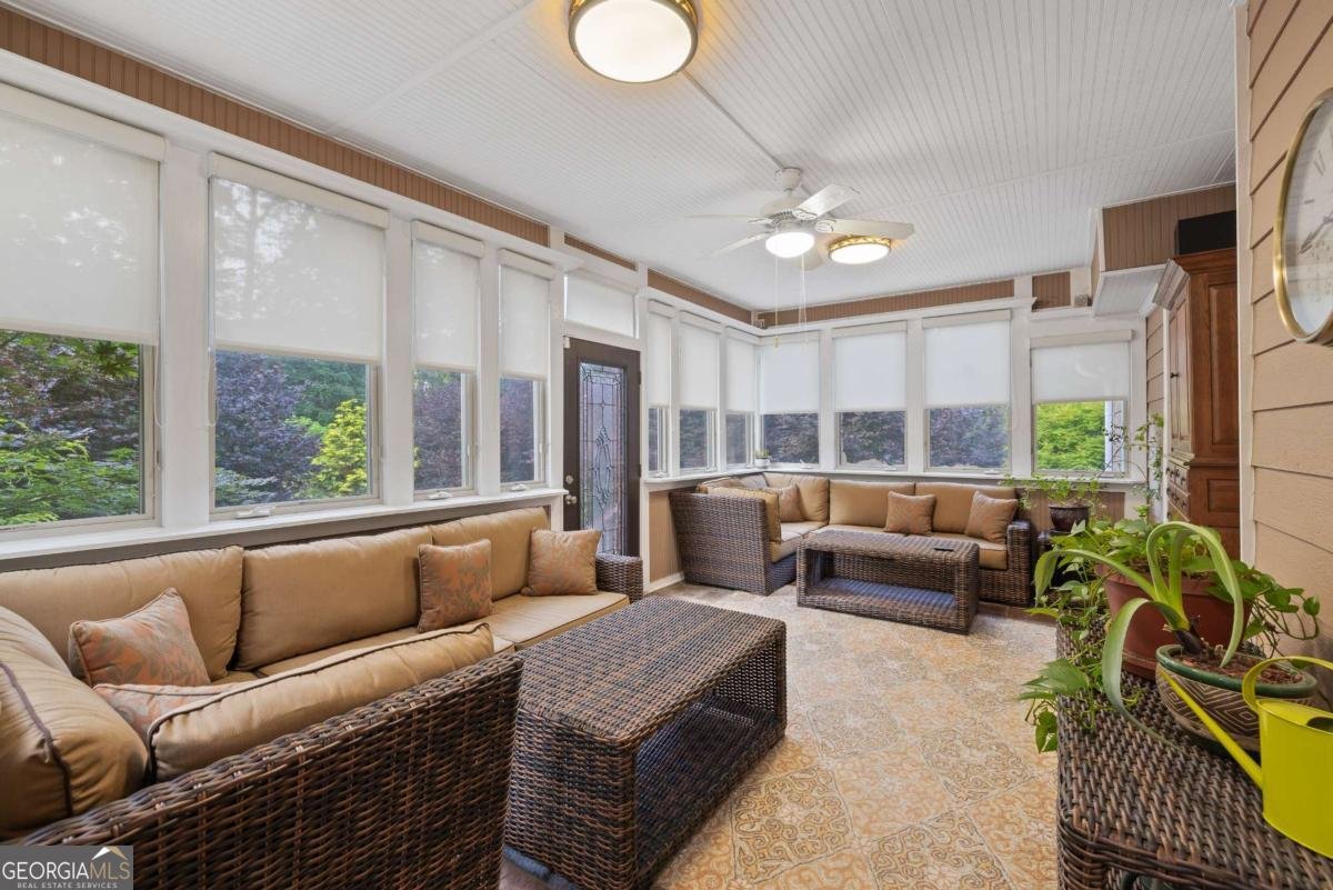 1005 Cromwell Cove Snellville - 16