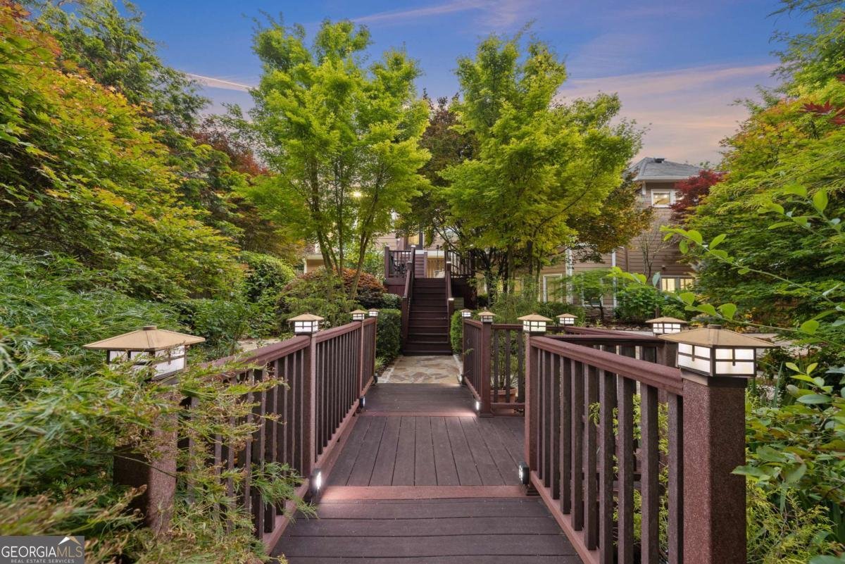1005 Cromwell Cove Snellville - 4