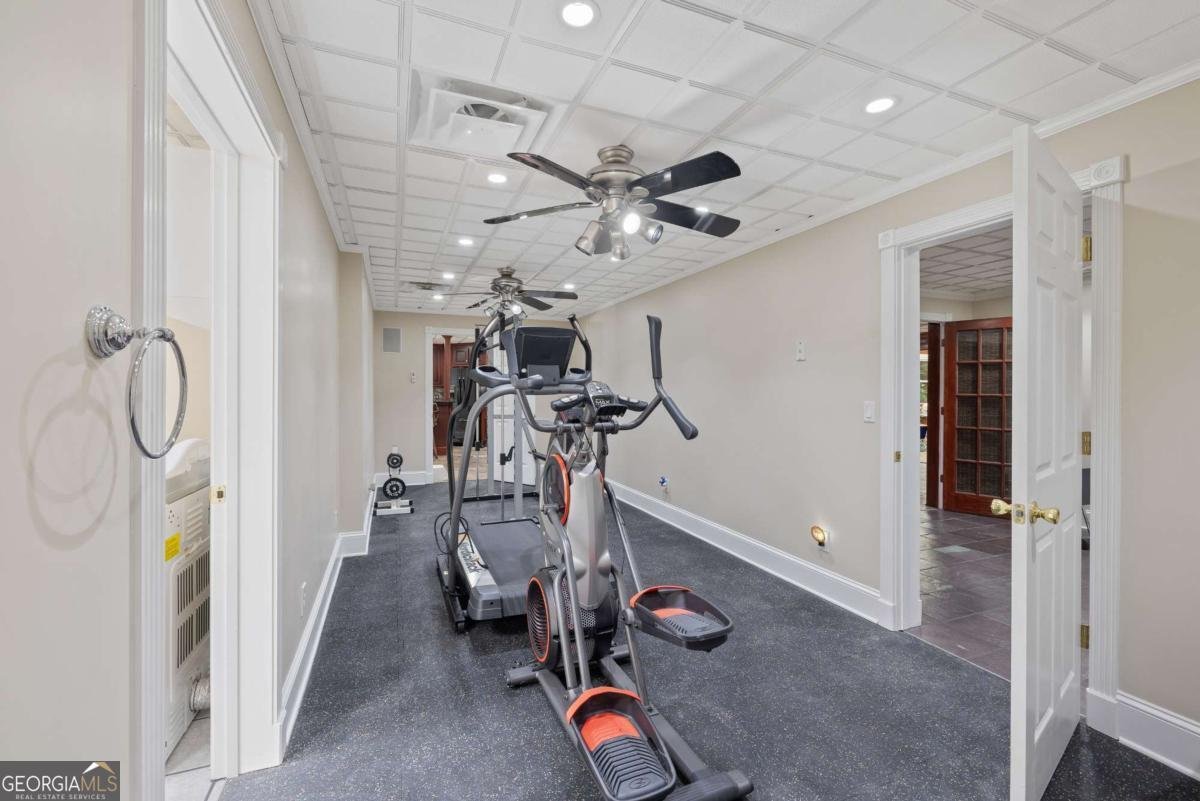 1005 Cromwell Cove Snellville - 45
