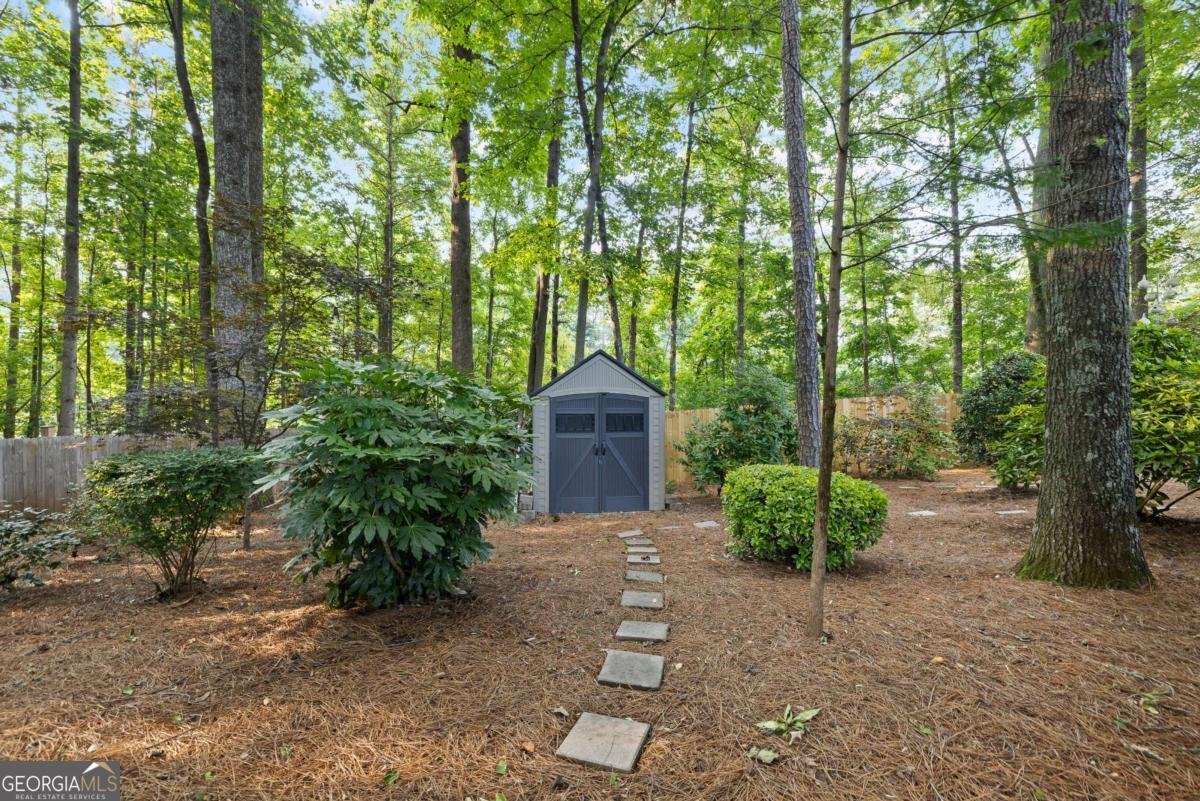 1005 Cromwell Cove Snellville - 62