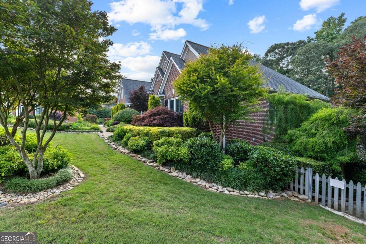 1005 Cromwell Cove Snellville - 66