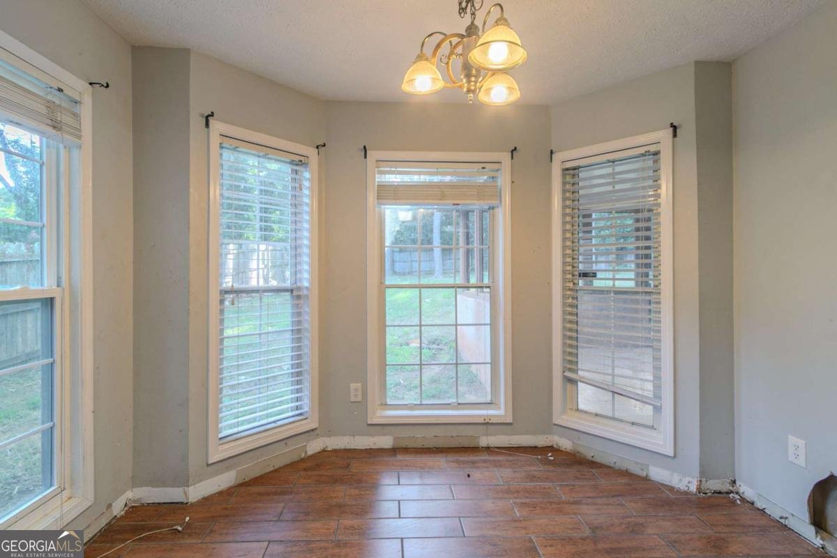 1464 Claredon Drive Lawrenceville - 14