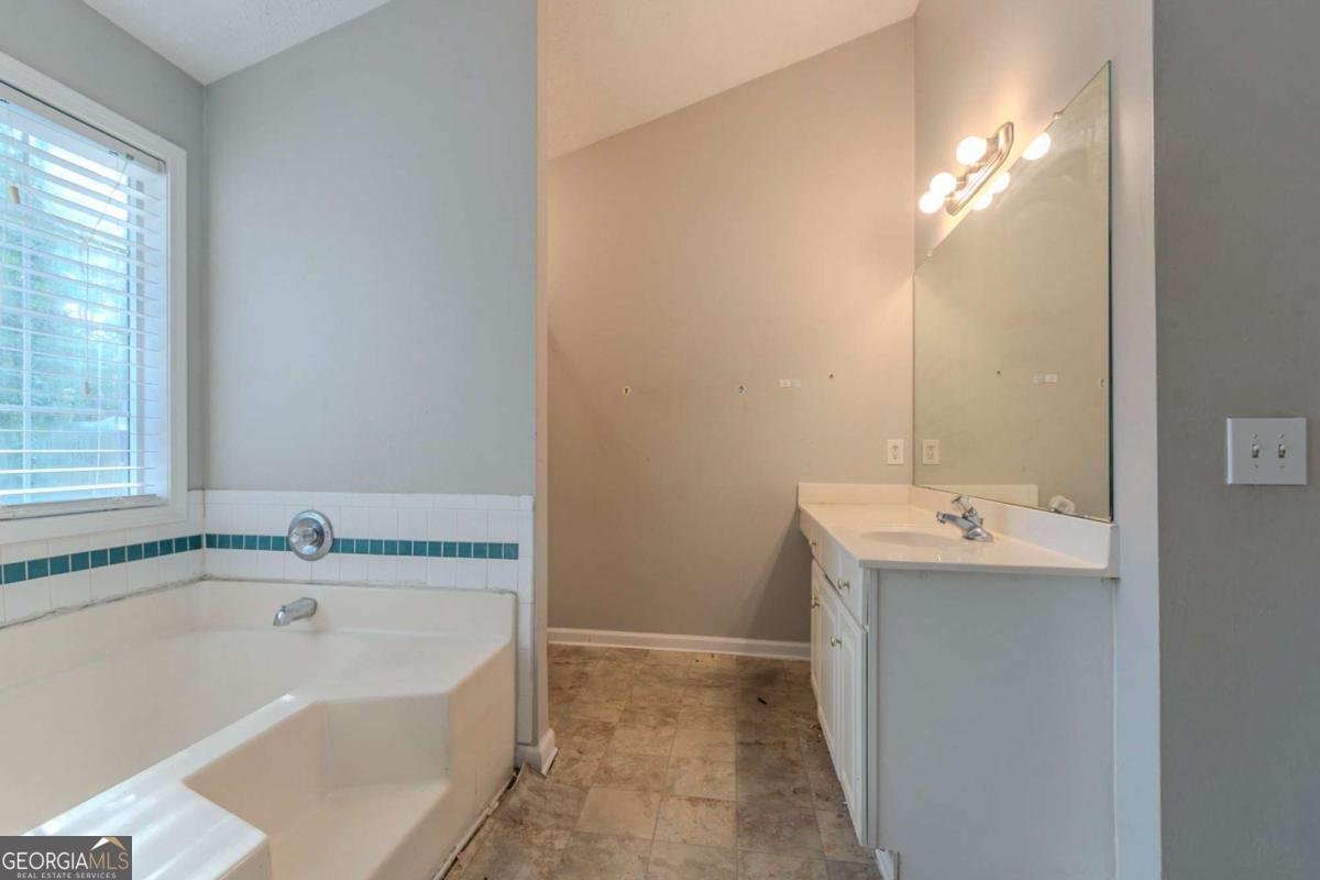 1464 Claredon Drive Lawrenceville - 21