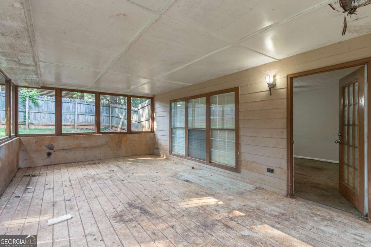 1464 Claredon Drive Lawrenceville - 31