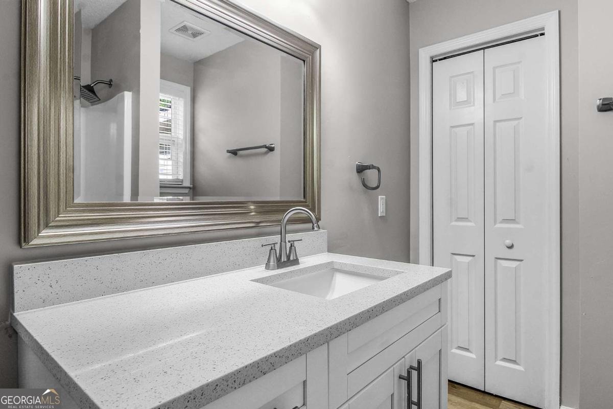 1250 Lake Drive Midway - 21