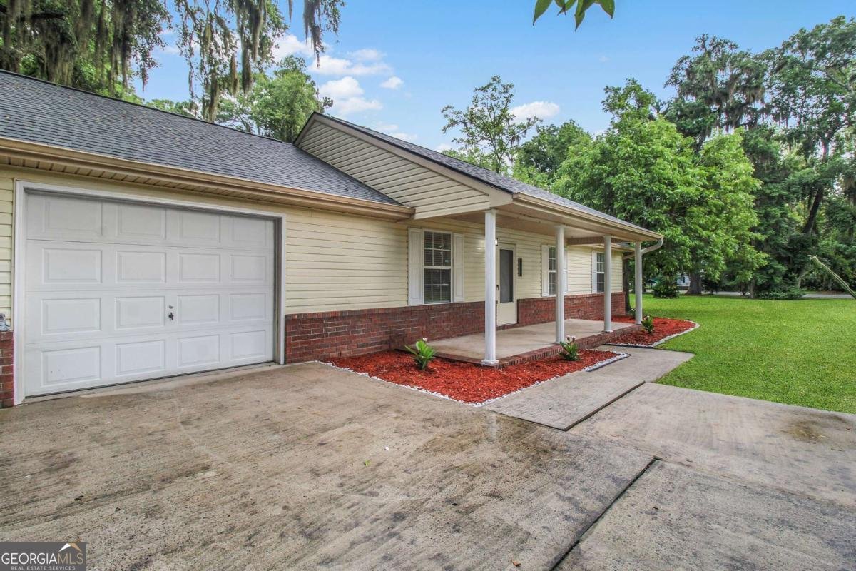 1250 Lake Drive Midway - 4