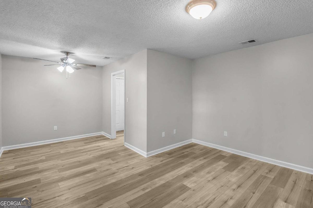 1250 Lake Drive Midway - 7