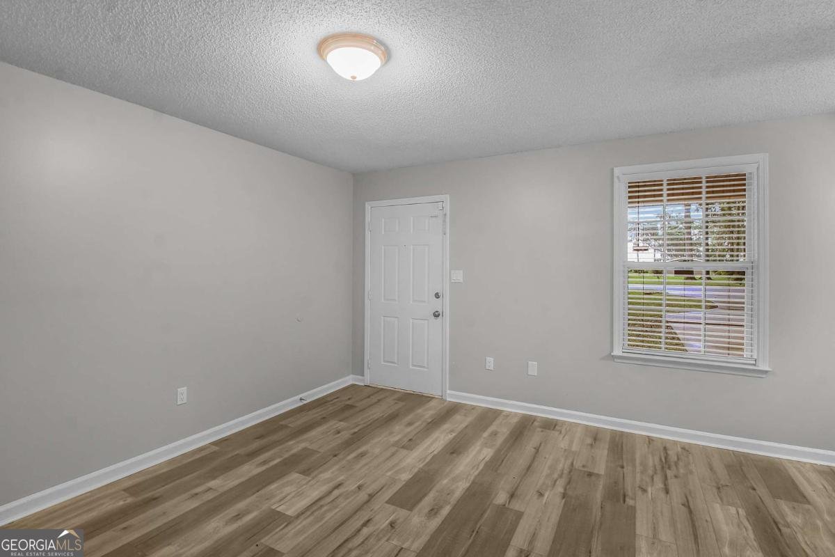 1250 Lake Drive Midway - 8