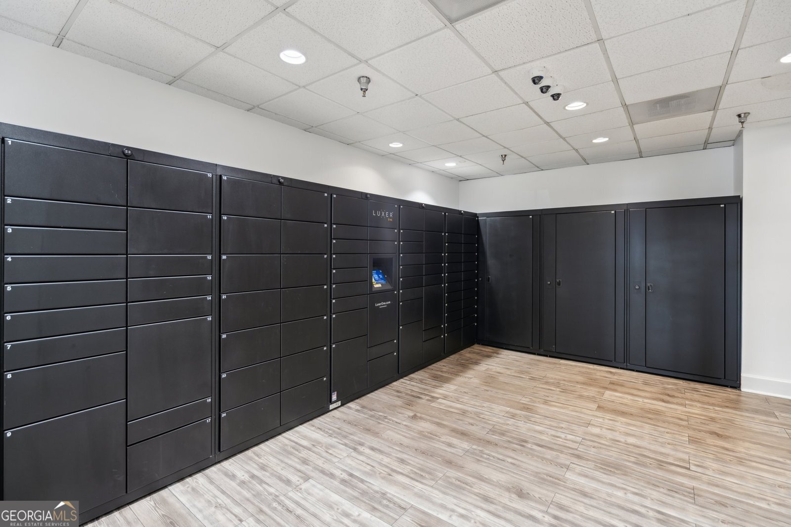 2479 Peachtree Road Atlanta - 30