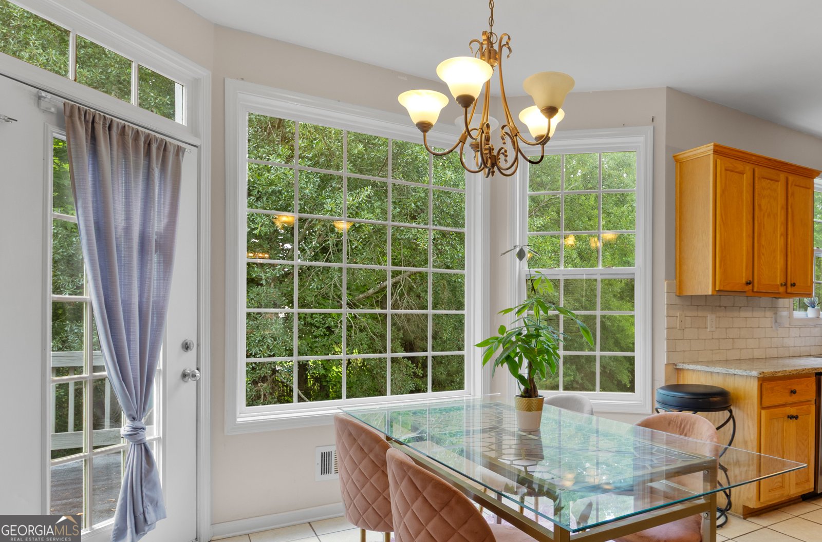 6057 Glencedar Lane Atlanta - 10
