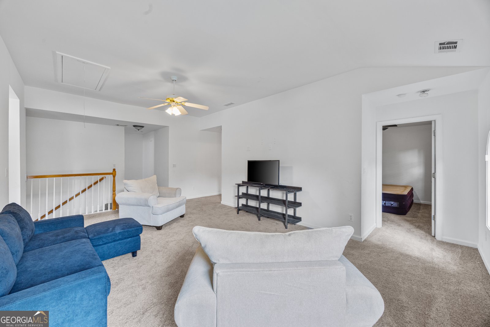 6057 Glencedar Lane Atlanta - 17