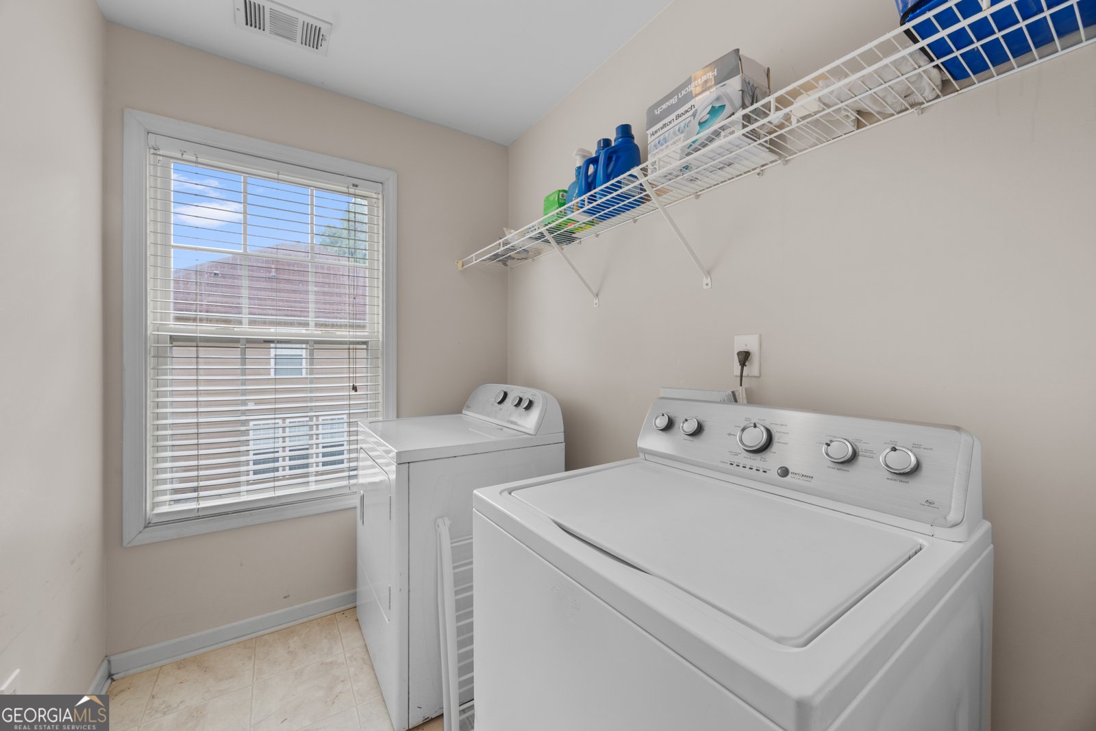 6057 Glencedar Lane Atlanta - 18