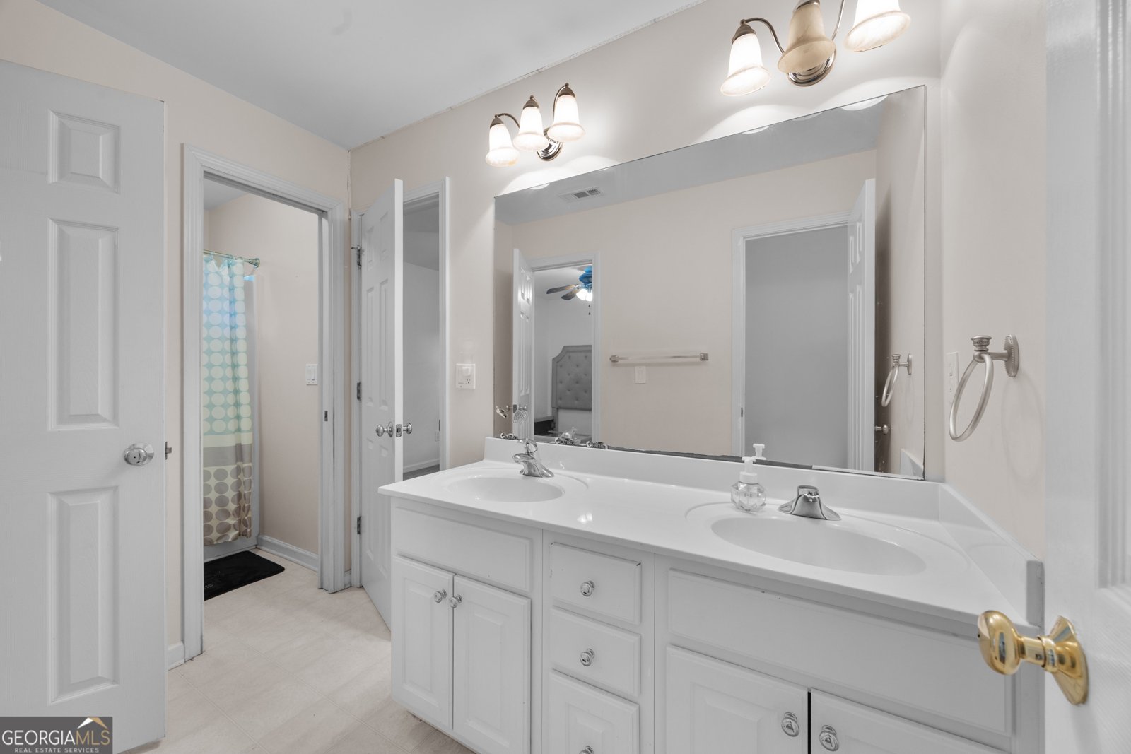 6057 Glencedar Lane Atlanta - 21