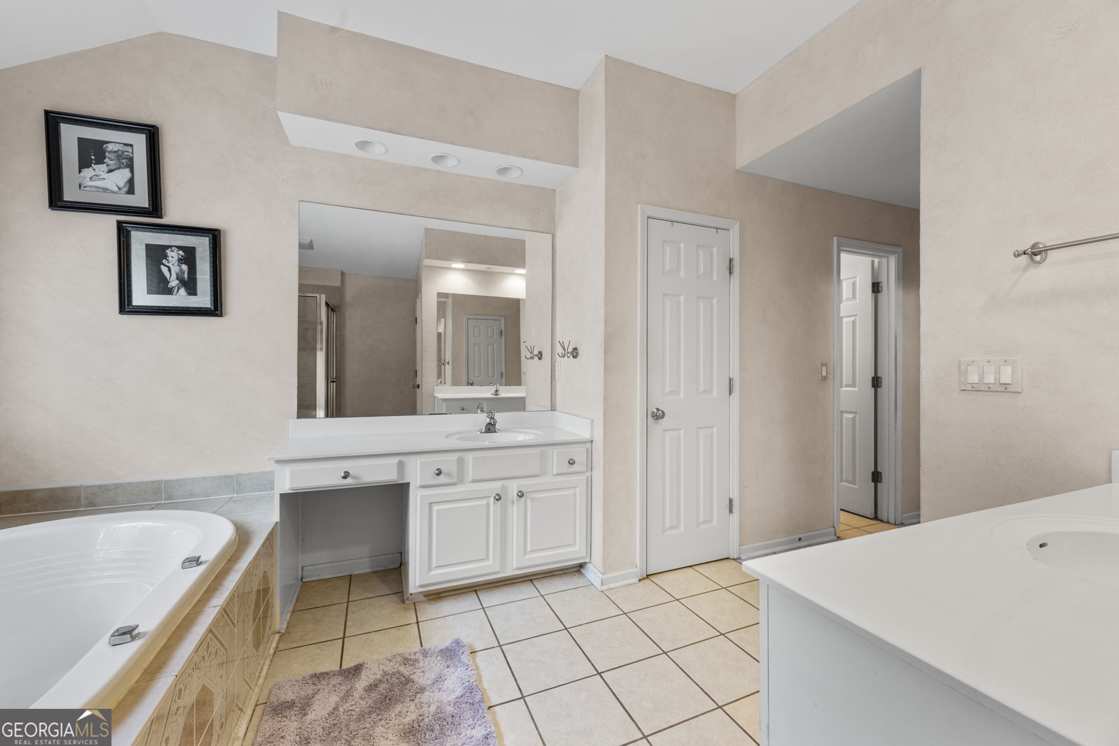 6057 Glencedar Lane Atlanta - 27